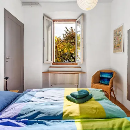 Egner- Apt-steintisch By Interhome Apartman Muralto