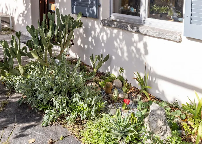 Egner- Apt-steintisch By Interhome *